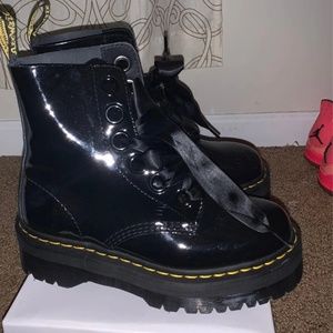 Dr marten patent platform boots